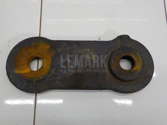 Серьга передней рессоры