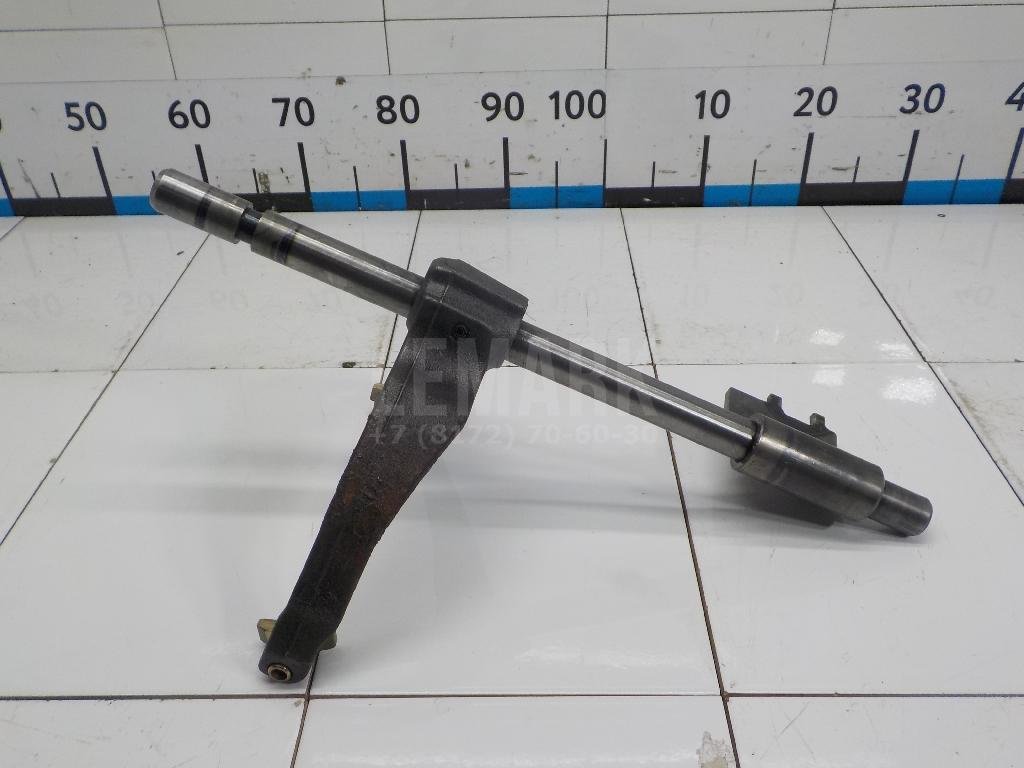 Вилка включения передачи