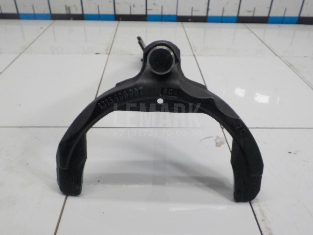 Вилка включения передачи