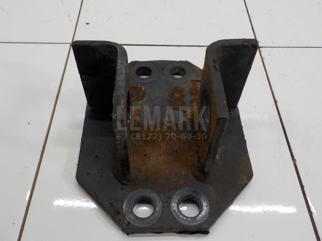 Кронштейн крепления переднего стабилизатора