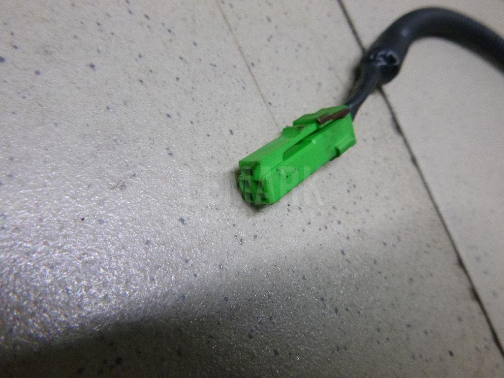 Уплотнитель багажника