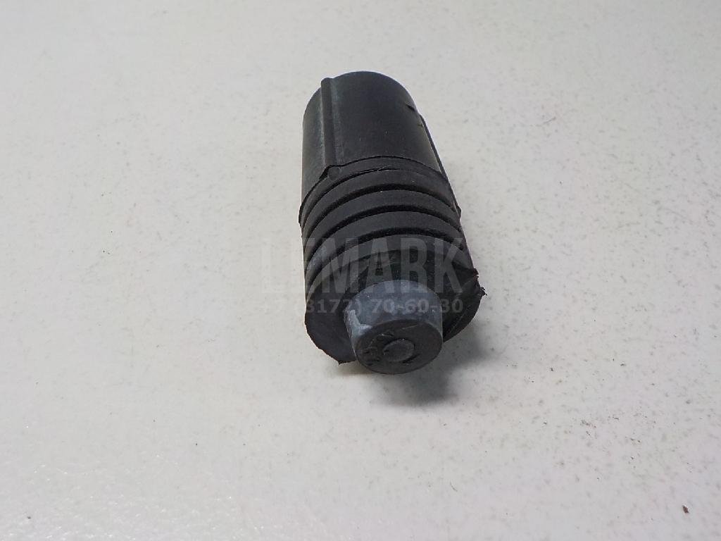 Отбойник капота