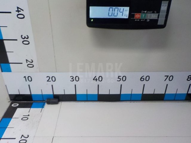 Отбойник капота