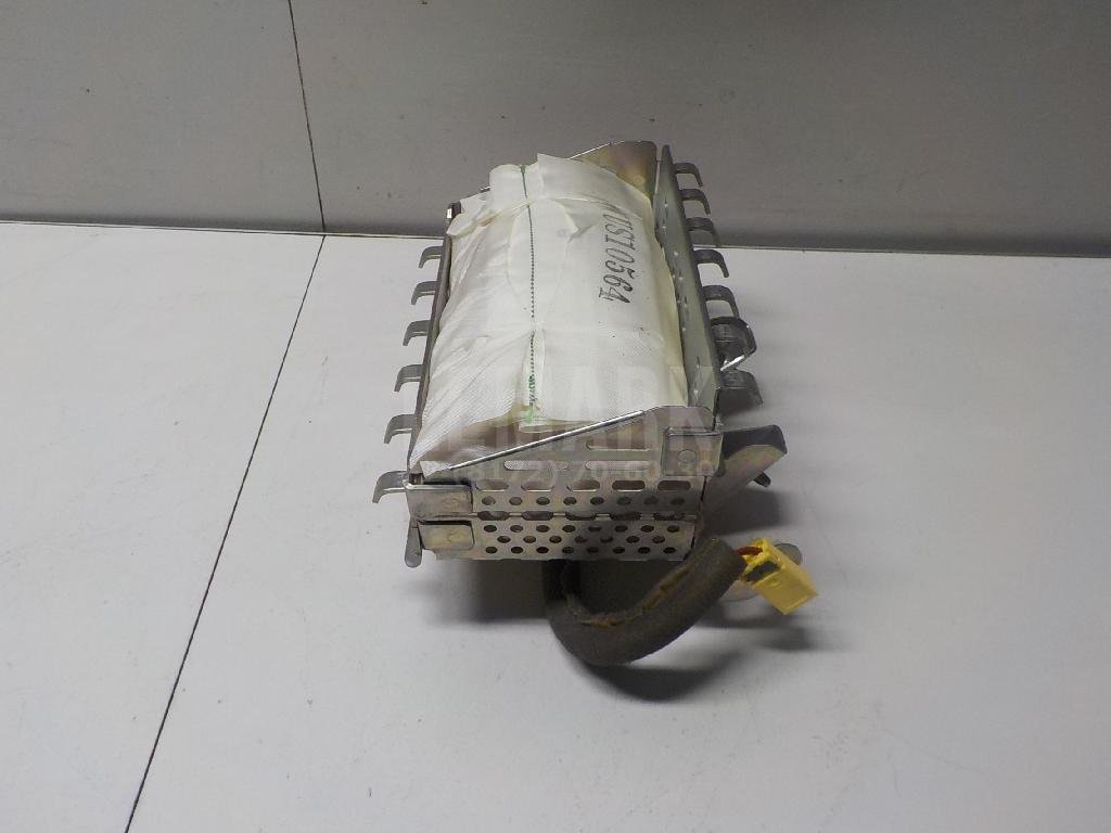 Подушка безопасности пассажирская (в торпедо)