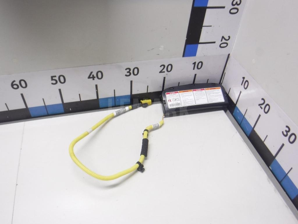 Подушка безопасности боковая (в сиденье)