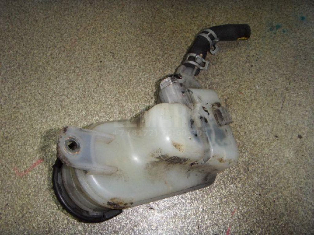 Бачок главного тормозного цилиндра