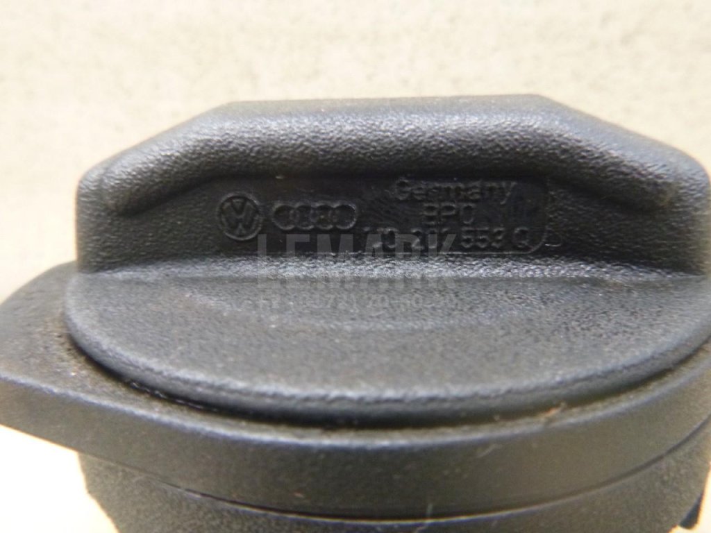 Крышка топливного бака