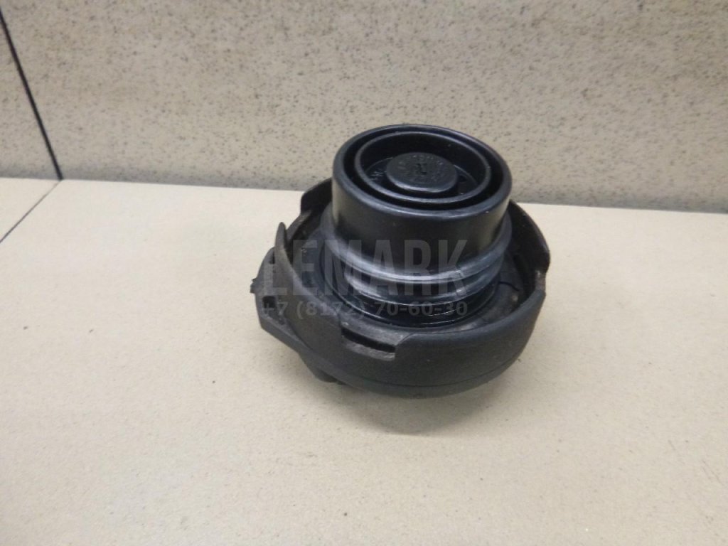 Крышка топливного бака