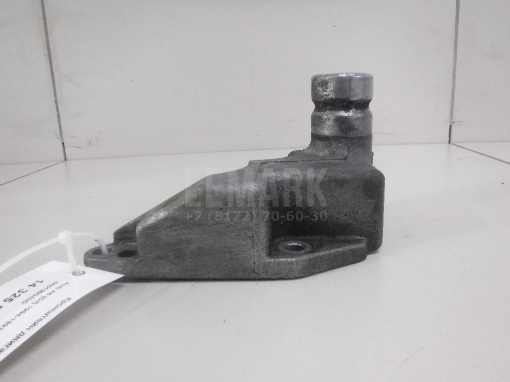 Кронштейн двигателя передний