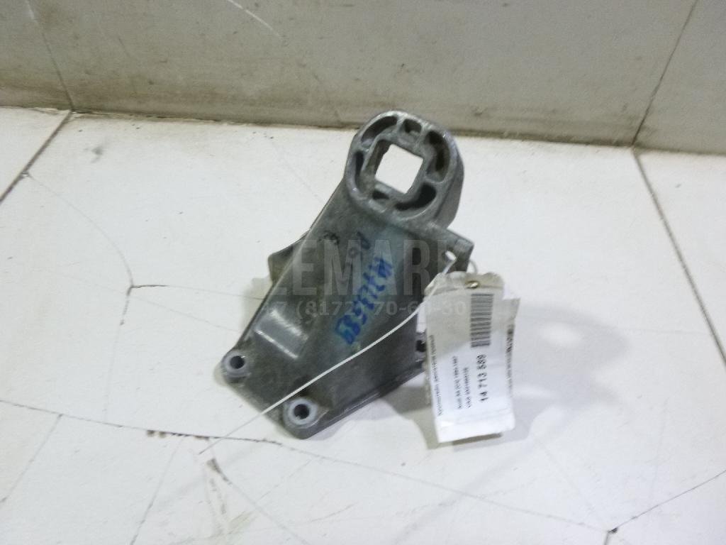 Кронштейн двигателя правый