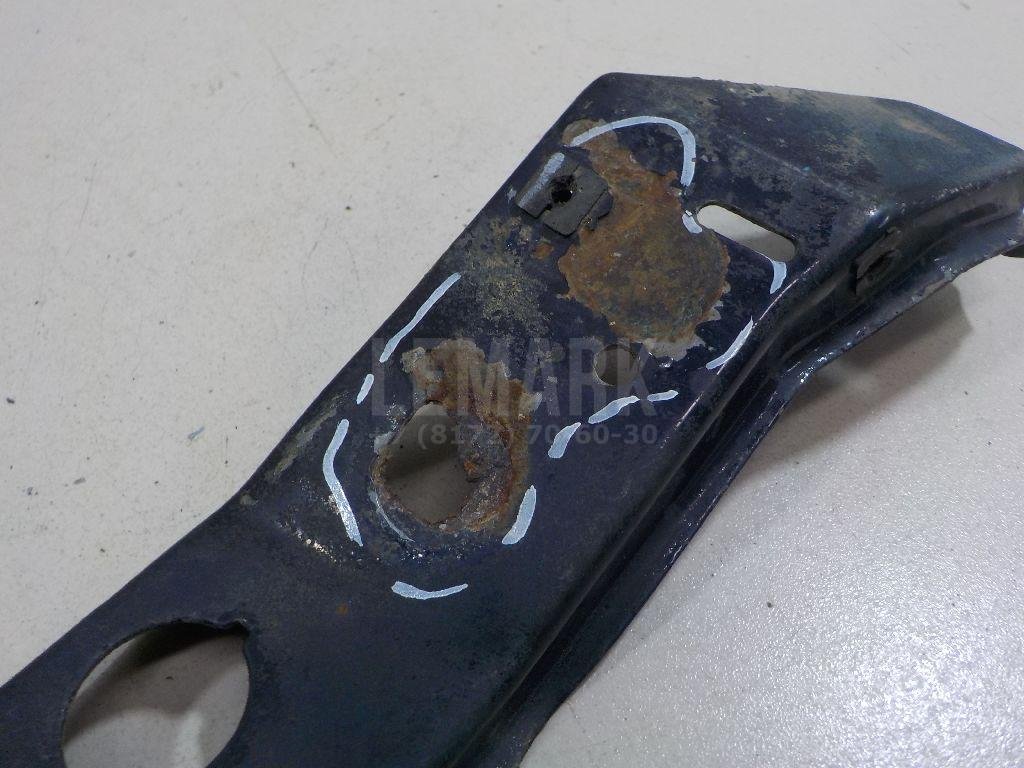 Кронштейн фар левый