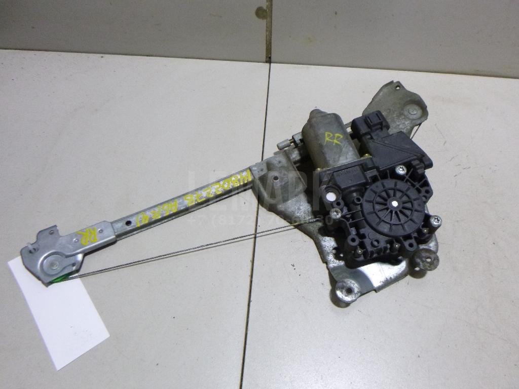 Стеклоподъемник электр. задний правый