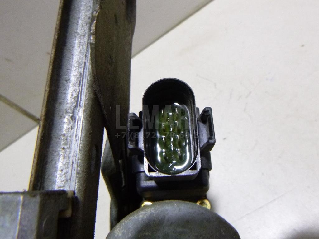 Стеклоподъемник электр. задний правый