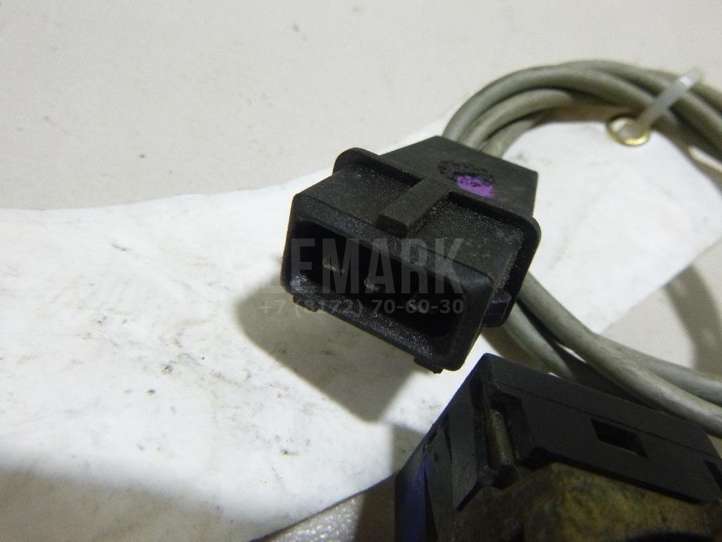 Вставка замка двери прав.