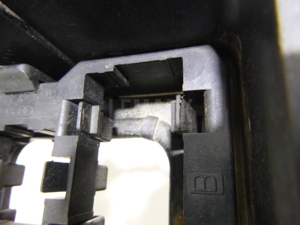 Корпус блока предохранителей