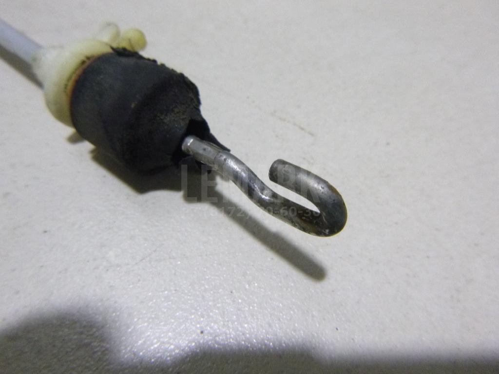 Трос открывания передней двери