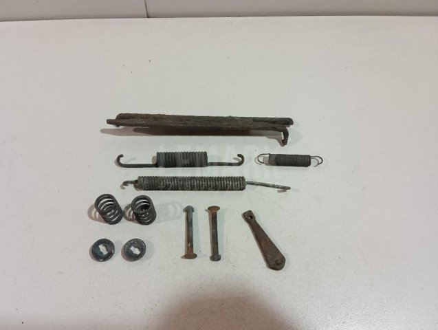 Установочный к-кт задних колодок