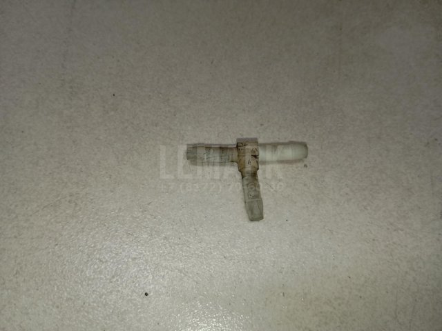 Тройник вентиляции картерных газов