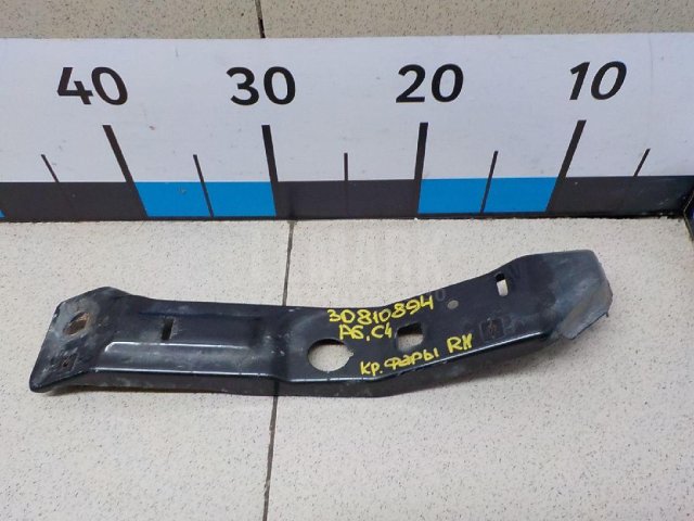 Кронштейн фар правый