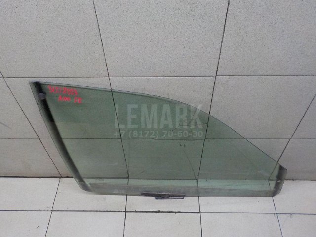 Стекло двери передней правой