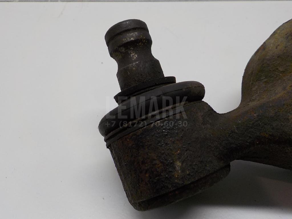 Рычаг передний правый