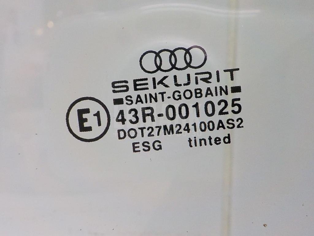 Стекло двери задней левой