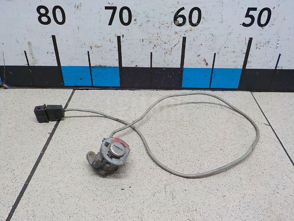 Вставка замка двери прав.