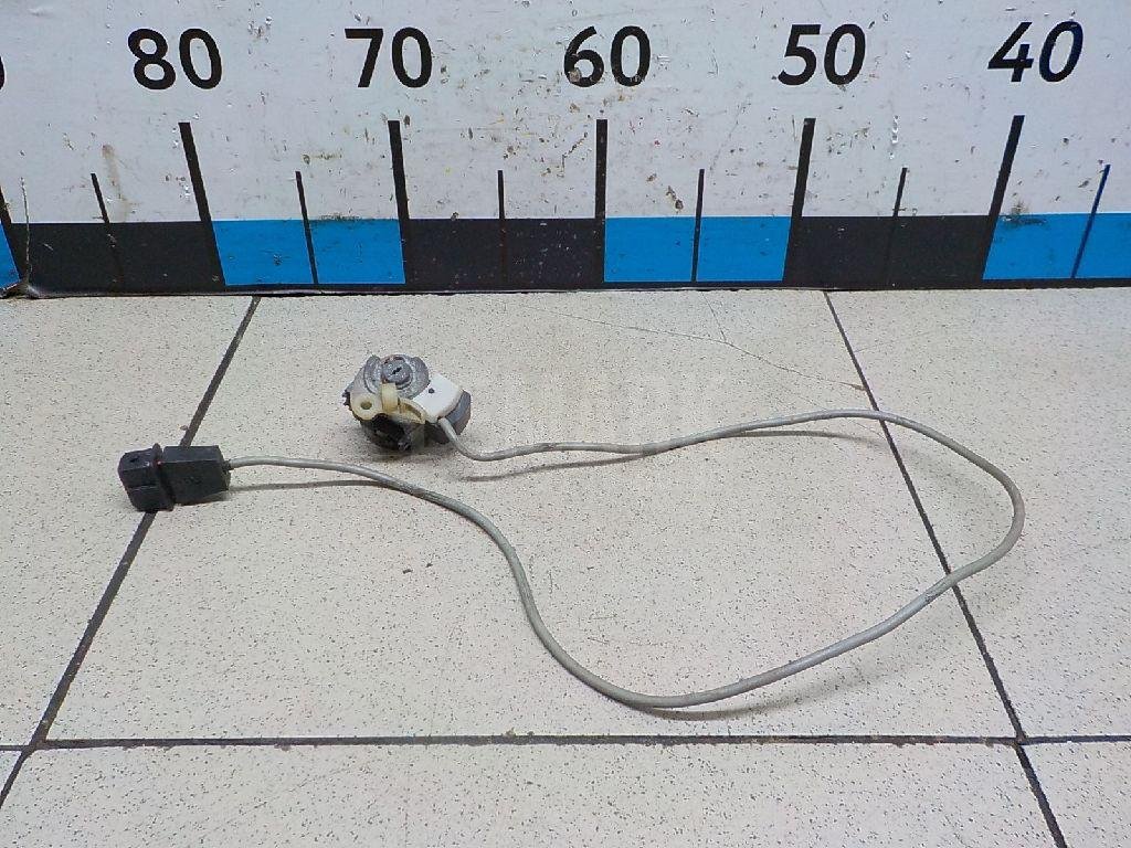 Вставка замка двери прав.