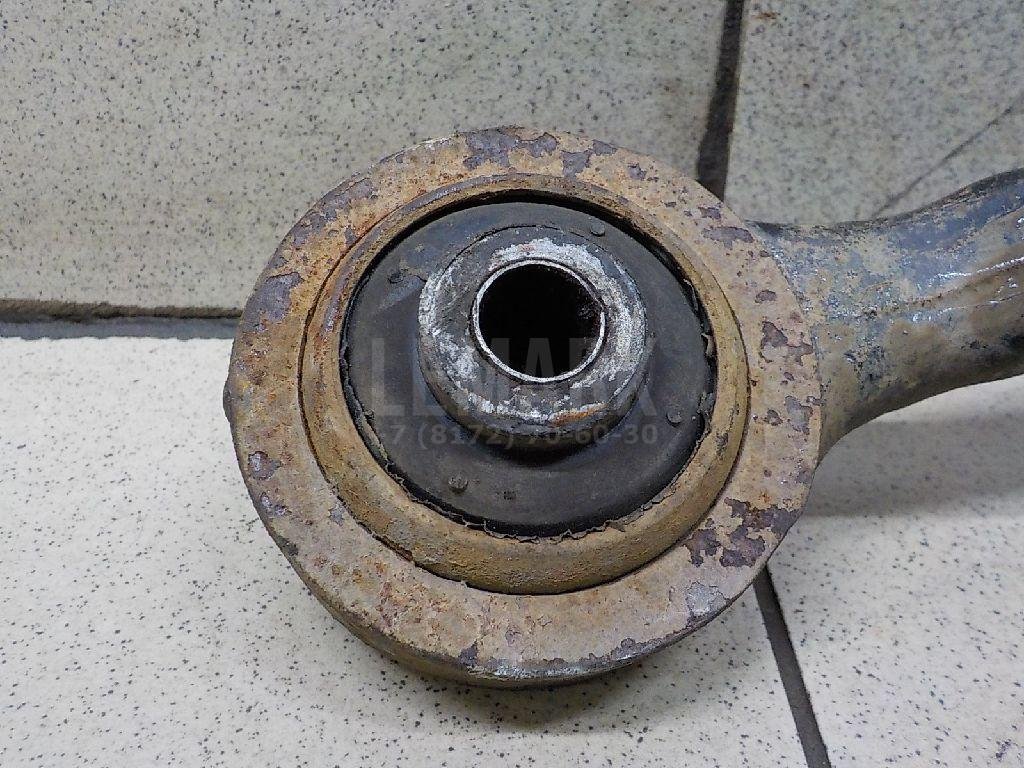 Рычаг передний левый