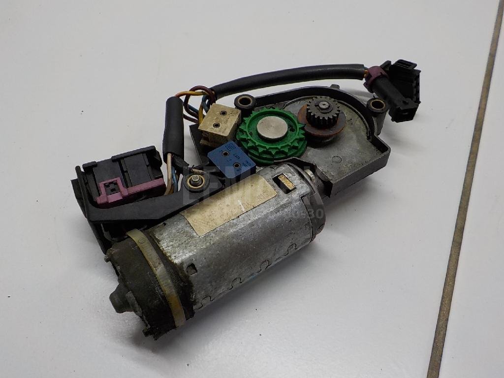 Моторчик люка