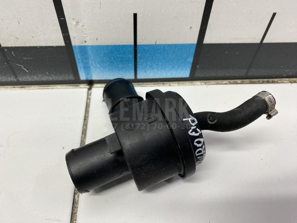 Клапан перепускной для  Audi A5/S5 (F5) 2017