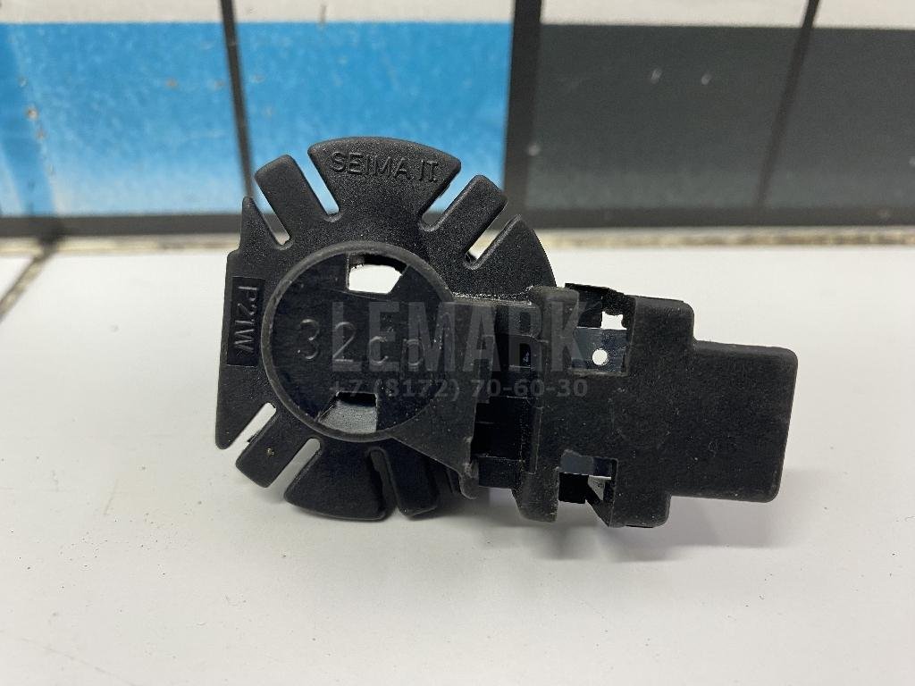 Патрон лампы