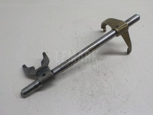 Вилка включения передачи