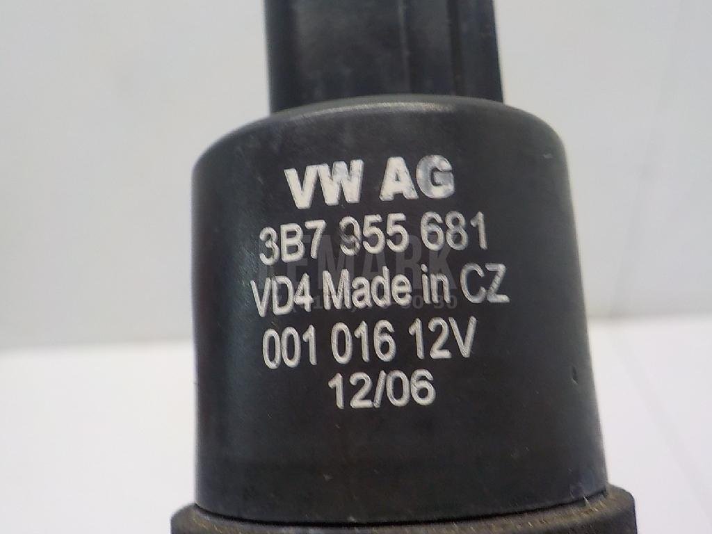 Насос омывателя фар