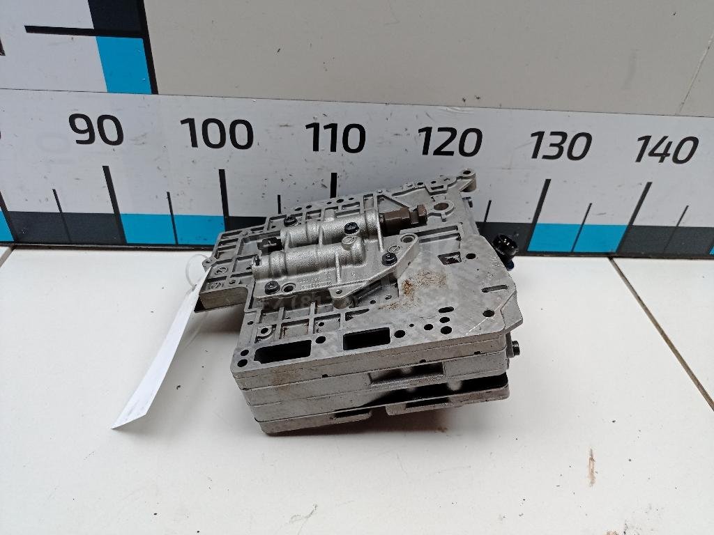 Блок клапанов для  Audi 100 [C4] 1991-1994