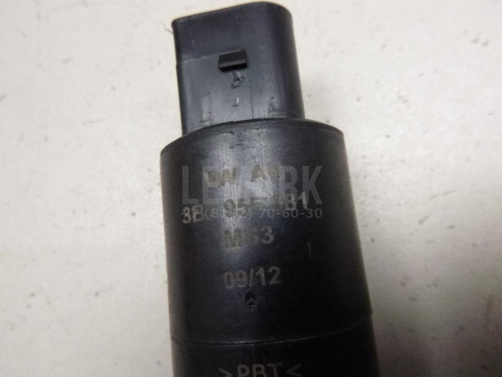 Насос омывателя фар