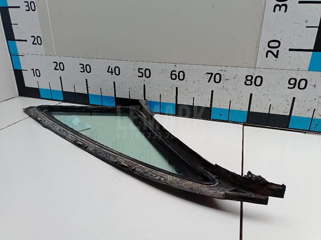 Стекло кузовное глухое правое