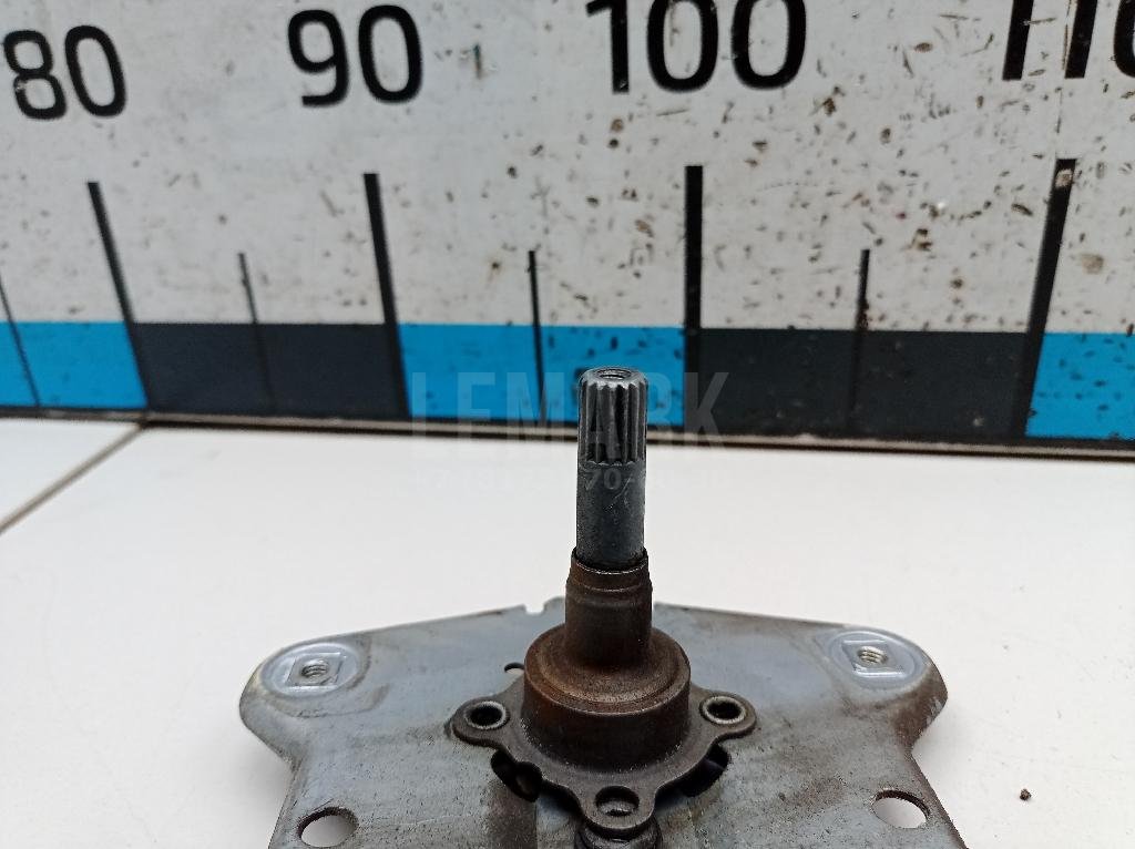 Стеклоподъемник механ. передний правый