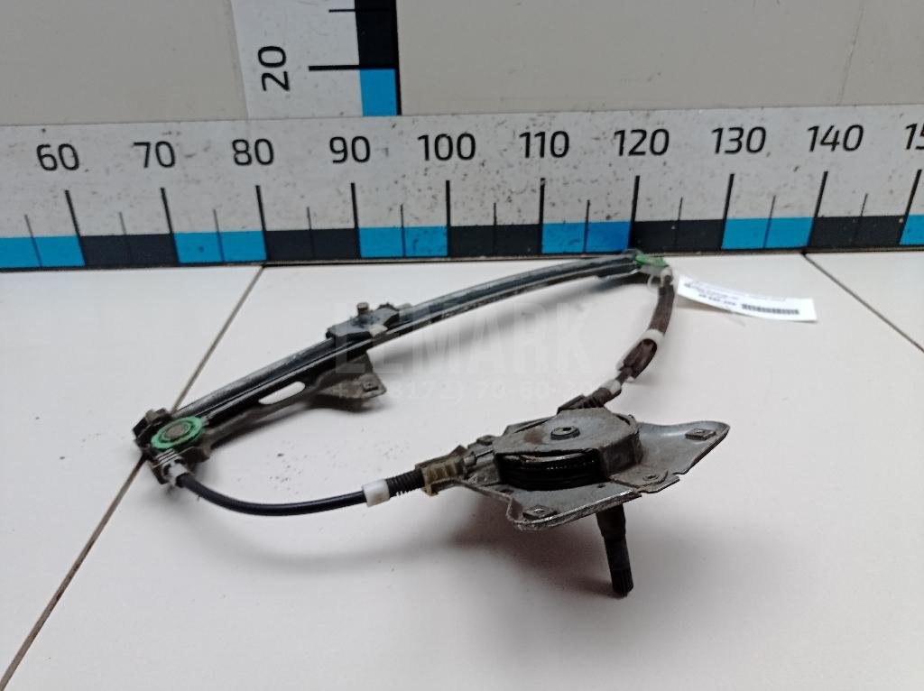 Стеклоподъемник механ. передний правый