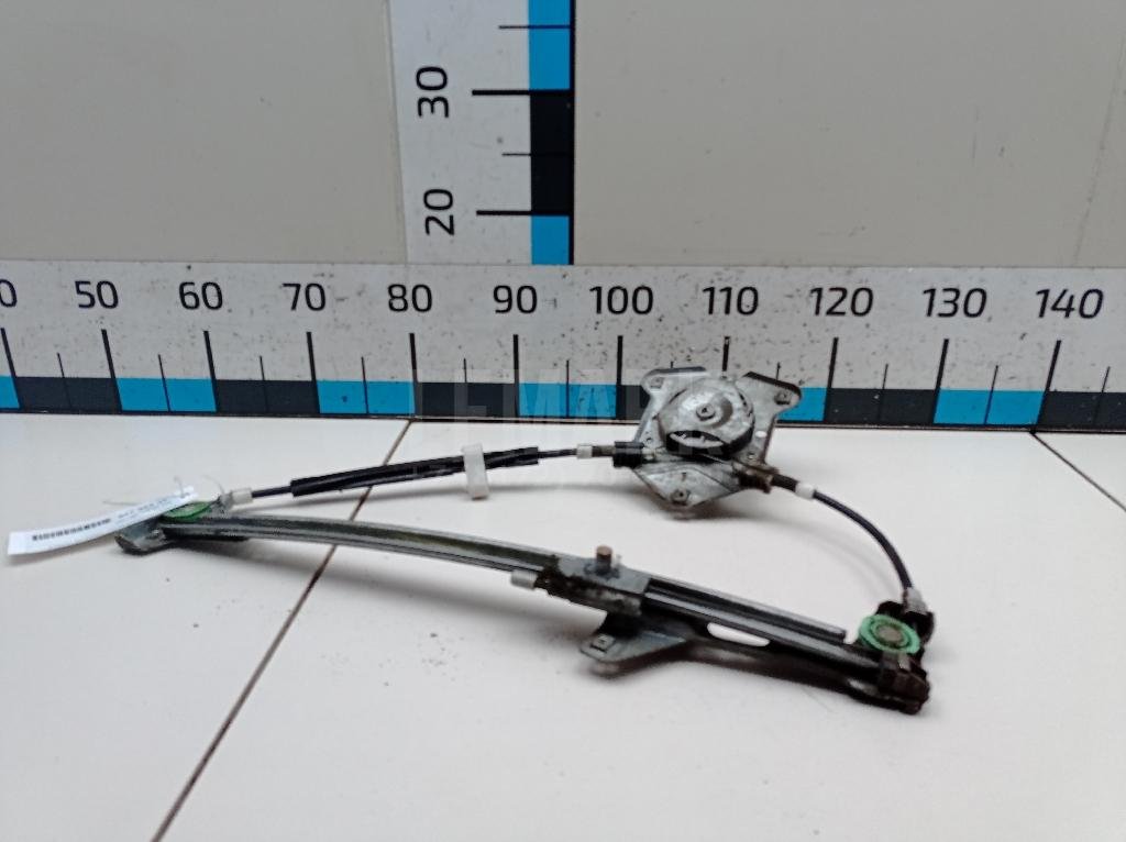 Стеклоподъемник механ. передний правый