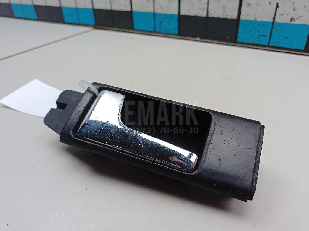 Ручка двери передней внутренняя левая