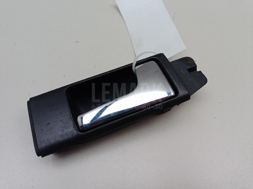 Ручка двери передней внутренняя правая