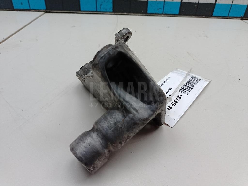 Кронштейн двигателя передний