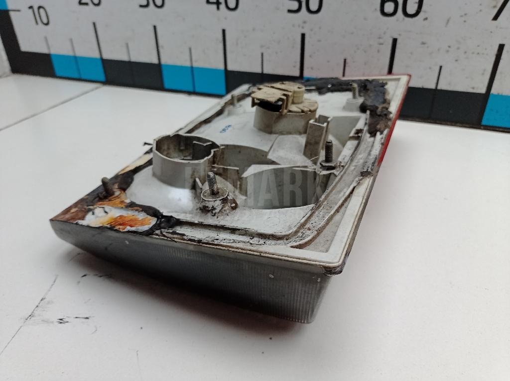 Фонарь задний внутренний правый