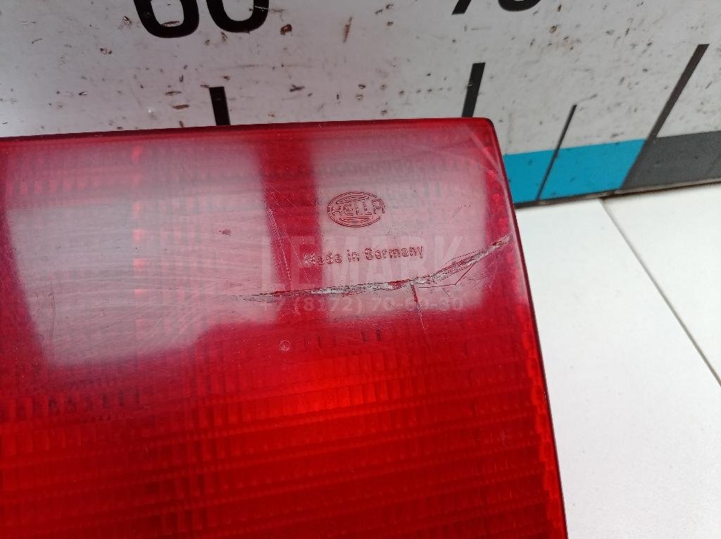 Фонарь задний внутренний правый