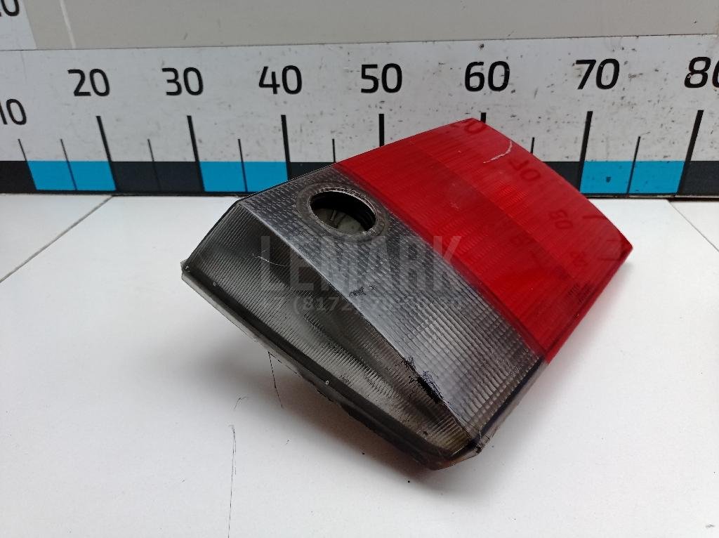 Фонарь задний внутренний правый