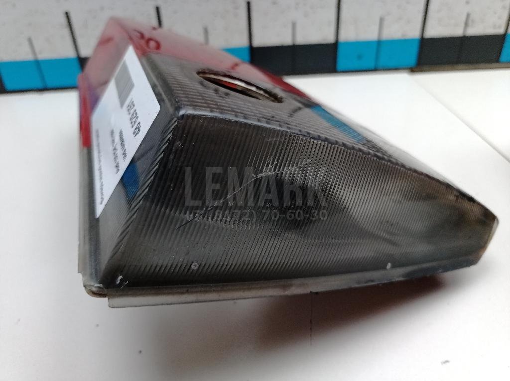 Фонарь задний внутренний правый