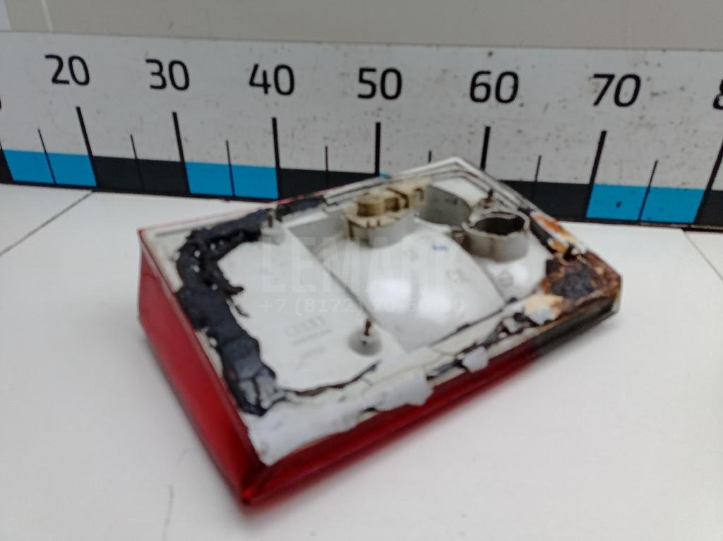 Фонарь задний внутренний правый