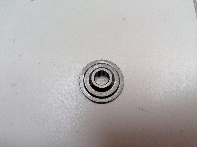 Тарелка пружины клапана