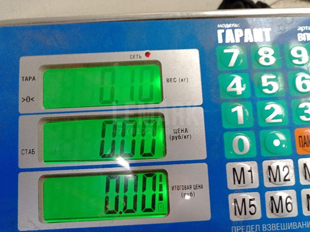 Болт крепления запасного колеса